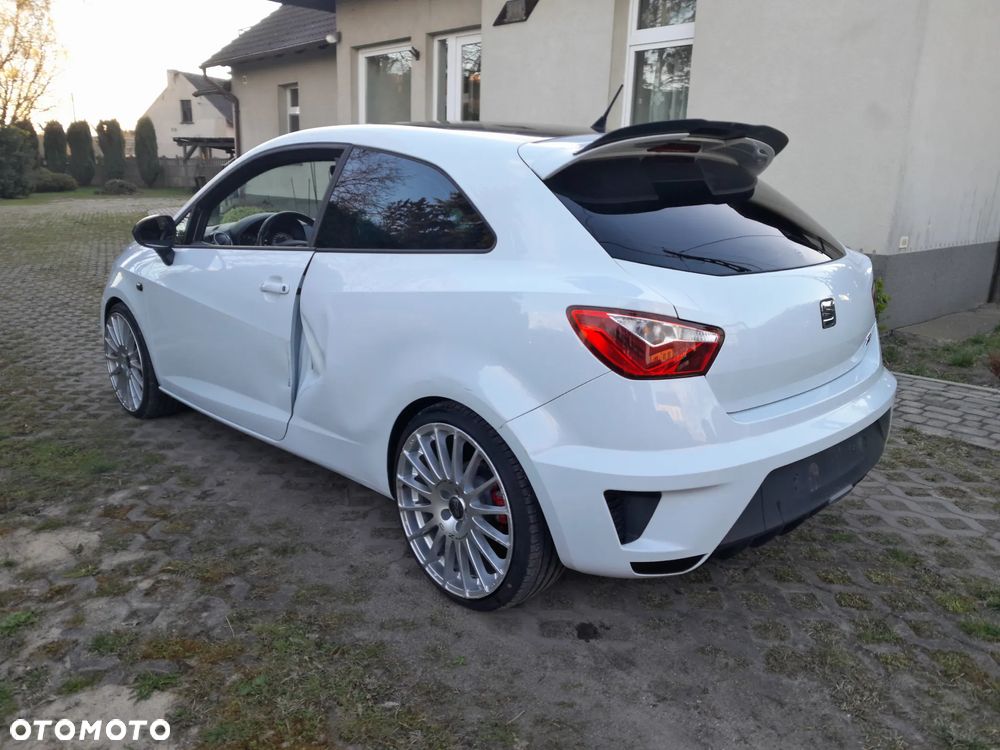 Seat Ibiza SC 1.8 TSI S&S Cupra - 4