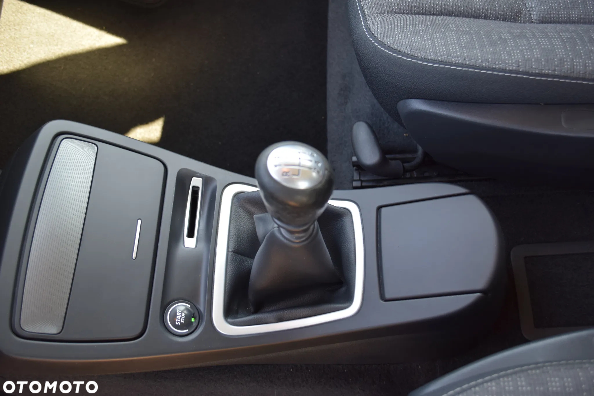 Renault Espace 2.0T Dynamique - 17