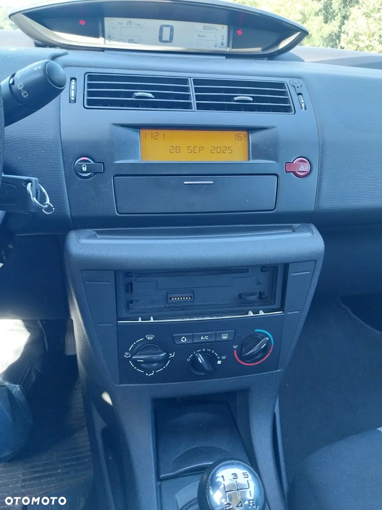 Citroën C4 - 4