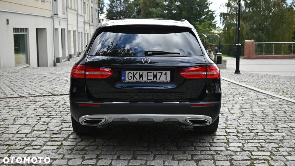 Mercedes-Benz Klasa E 220 d 4-Matic All-Terrain - 8