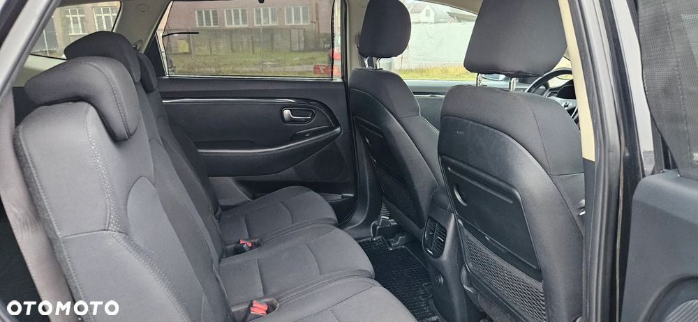 Kia Carens 1.6 GDI S EU6 - 27