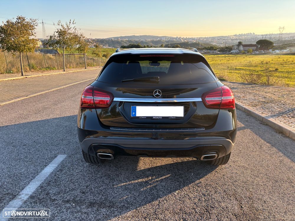 Mercedes-Benz GLA 180 (CDI) d Urban - 4