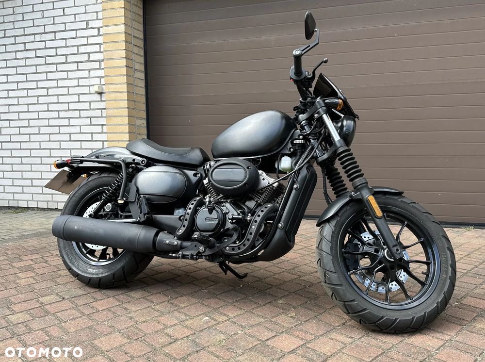 Hyosung GV - 7