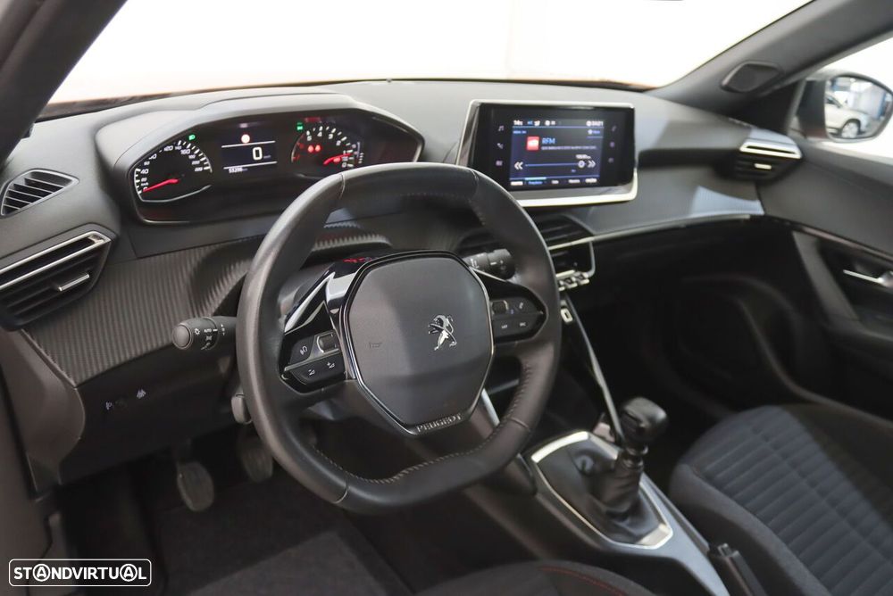 Peugeot 2008 1.2 PureTech Active Pack - 4