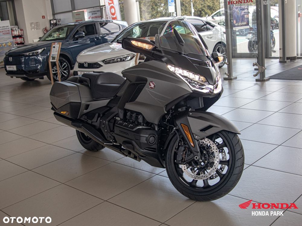 Honda GL - 9