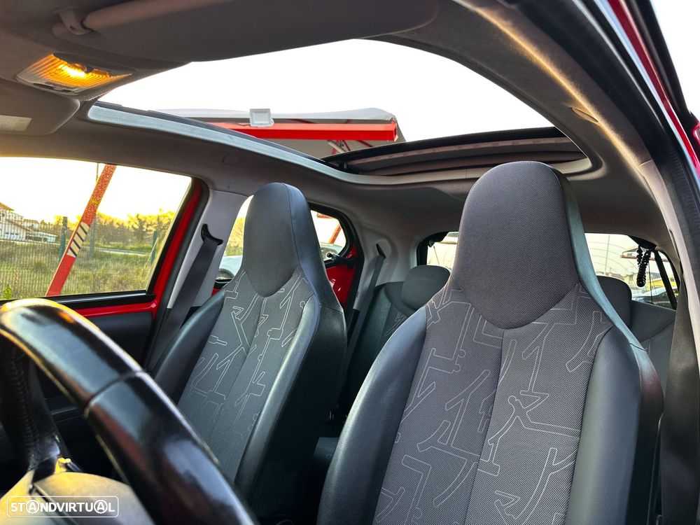 Toyota Aygo 1.0 X-Cite - 16