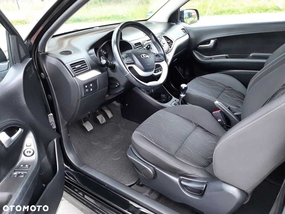 Kia Picanto 1.0 Dream Team Edition - 12