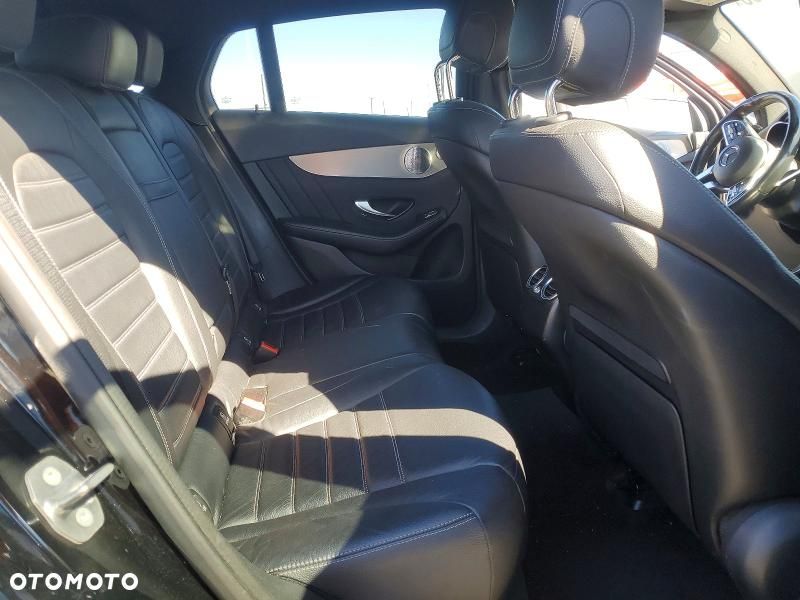 Mercedes-Benz GLC 300 4-Matic - 14