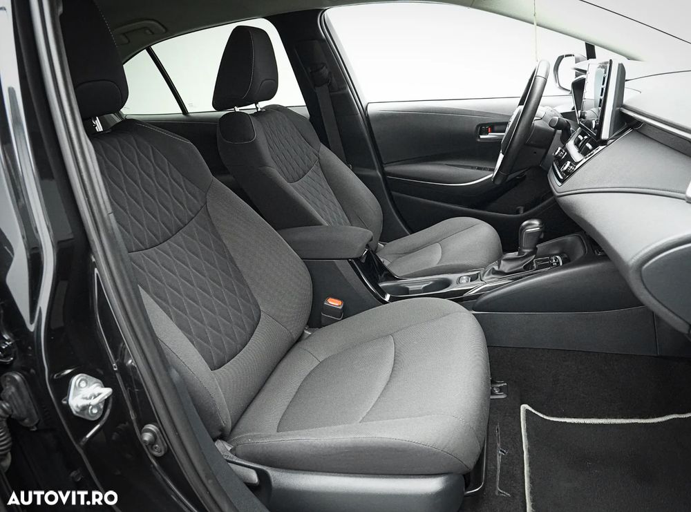 Toyota Corolla 1.8 HSD Dynamic Plus - 13