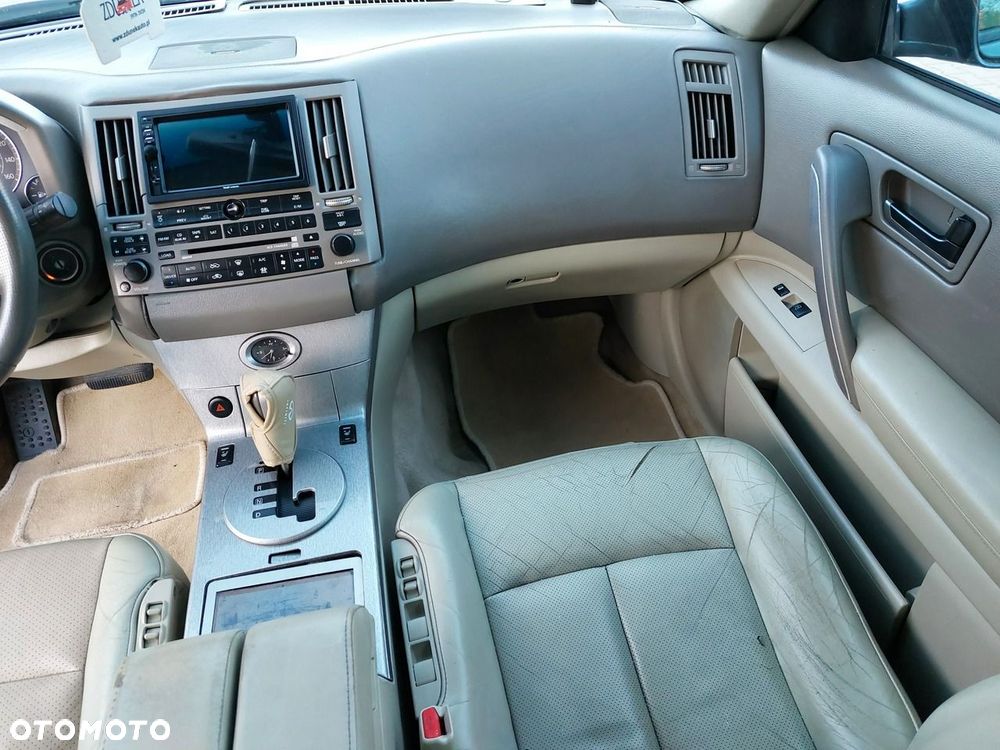 Infiniti FX - 18