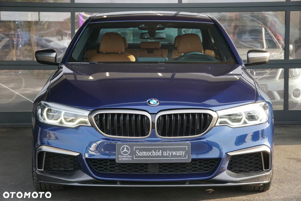 BMW Seria 5 M550i xDrive sport - 2