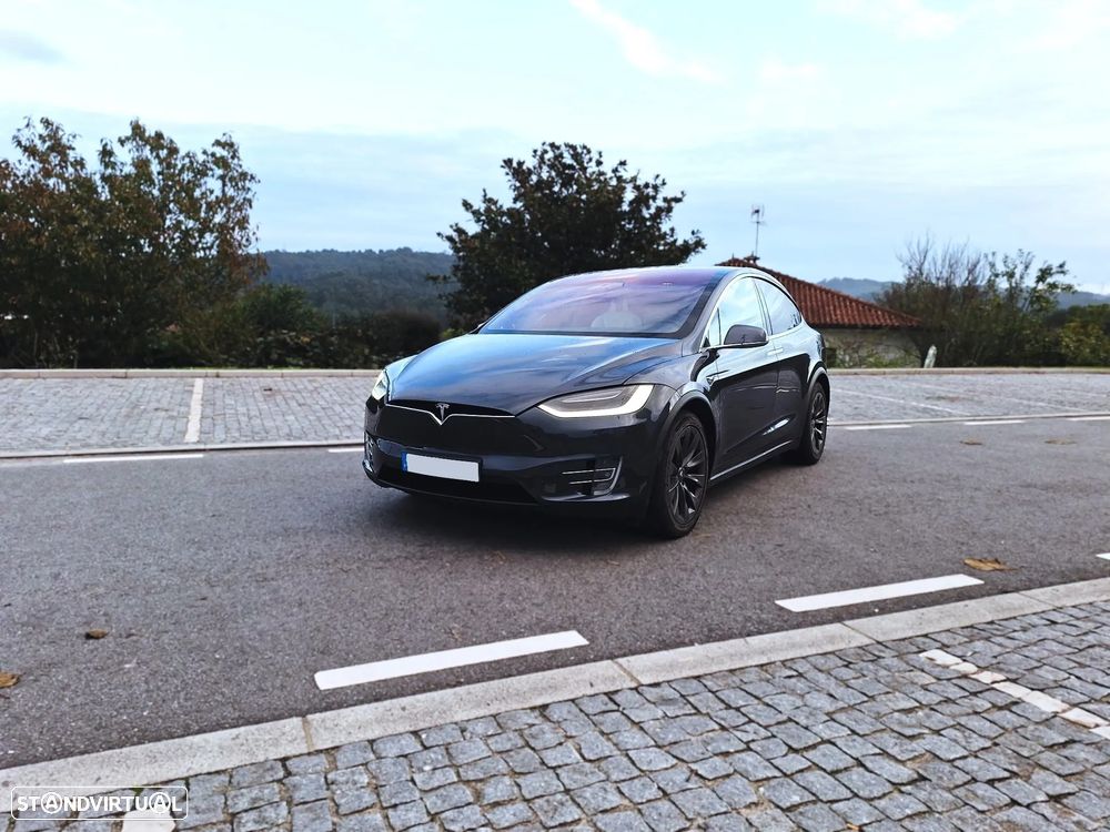 Tesla Model X 100D - 1