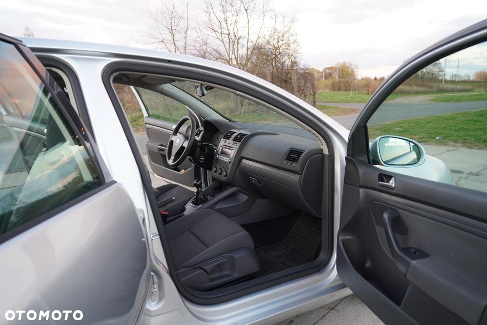 Volkswagen Golf 1.6 Edition - 15