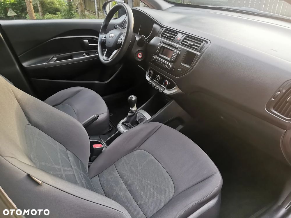 Kia Rio 1.2 Edition 7 - 9