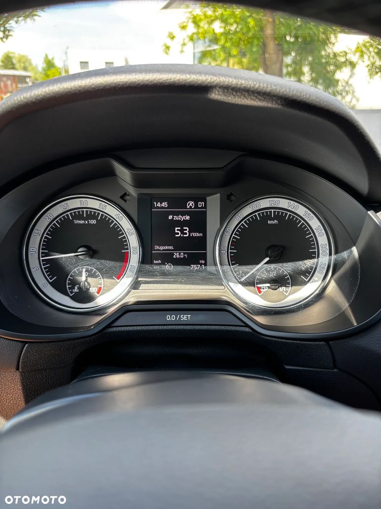 Skoda Octavia 2.0 TDI Ambition DSG - 15