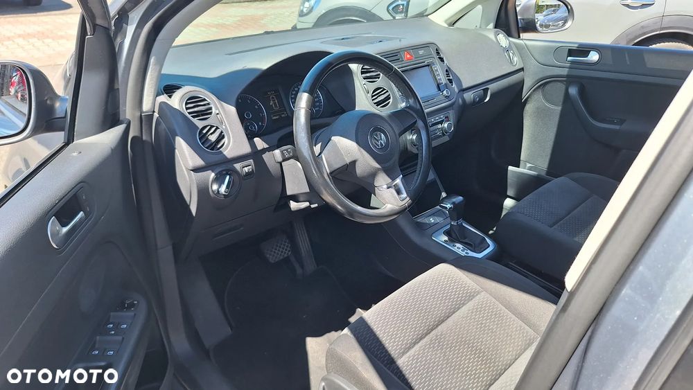 Volkswagen Golf Plus - 11