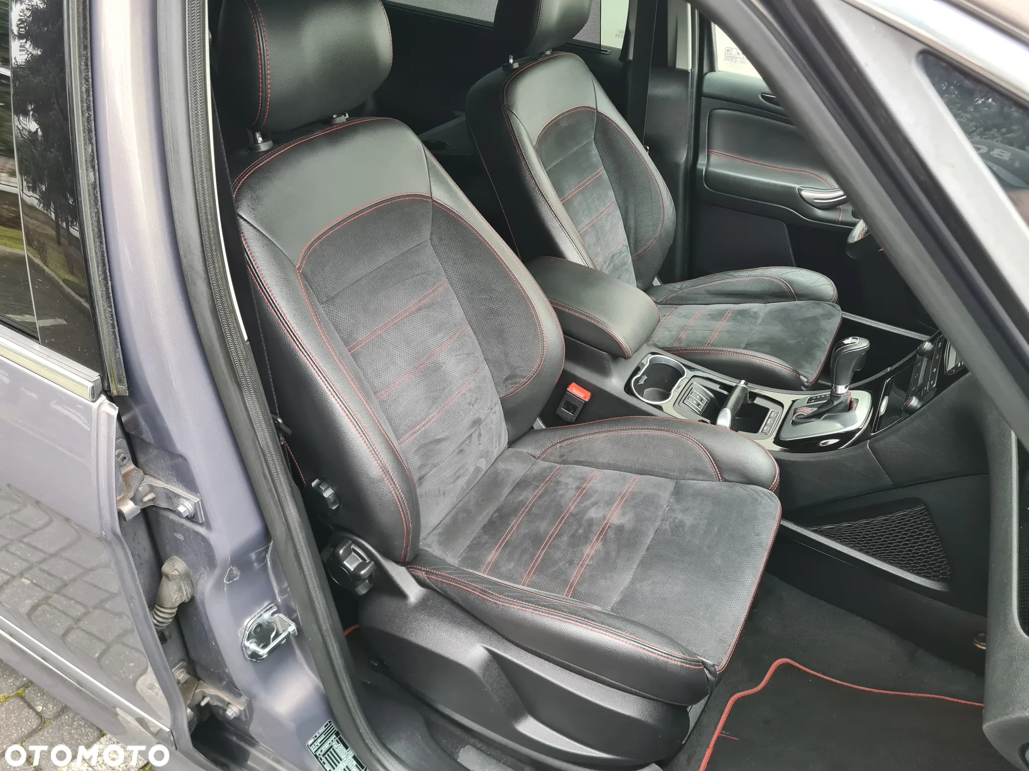 Ford S-Max - 18