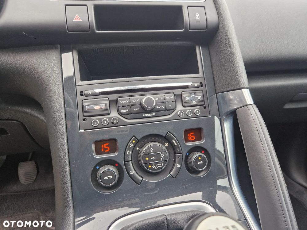Peugeot 3008 1.6 BlueHDi Active S&S - 12