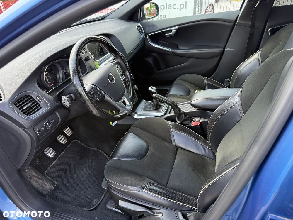 Volvo V40 D2 Drive-E R-Design Momentum - 8