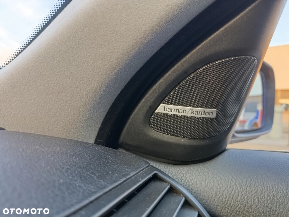 BMW Seria 3 320i Edition Exclusive - 8