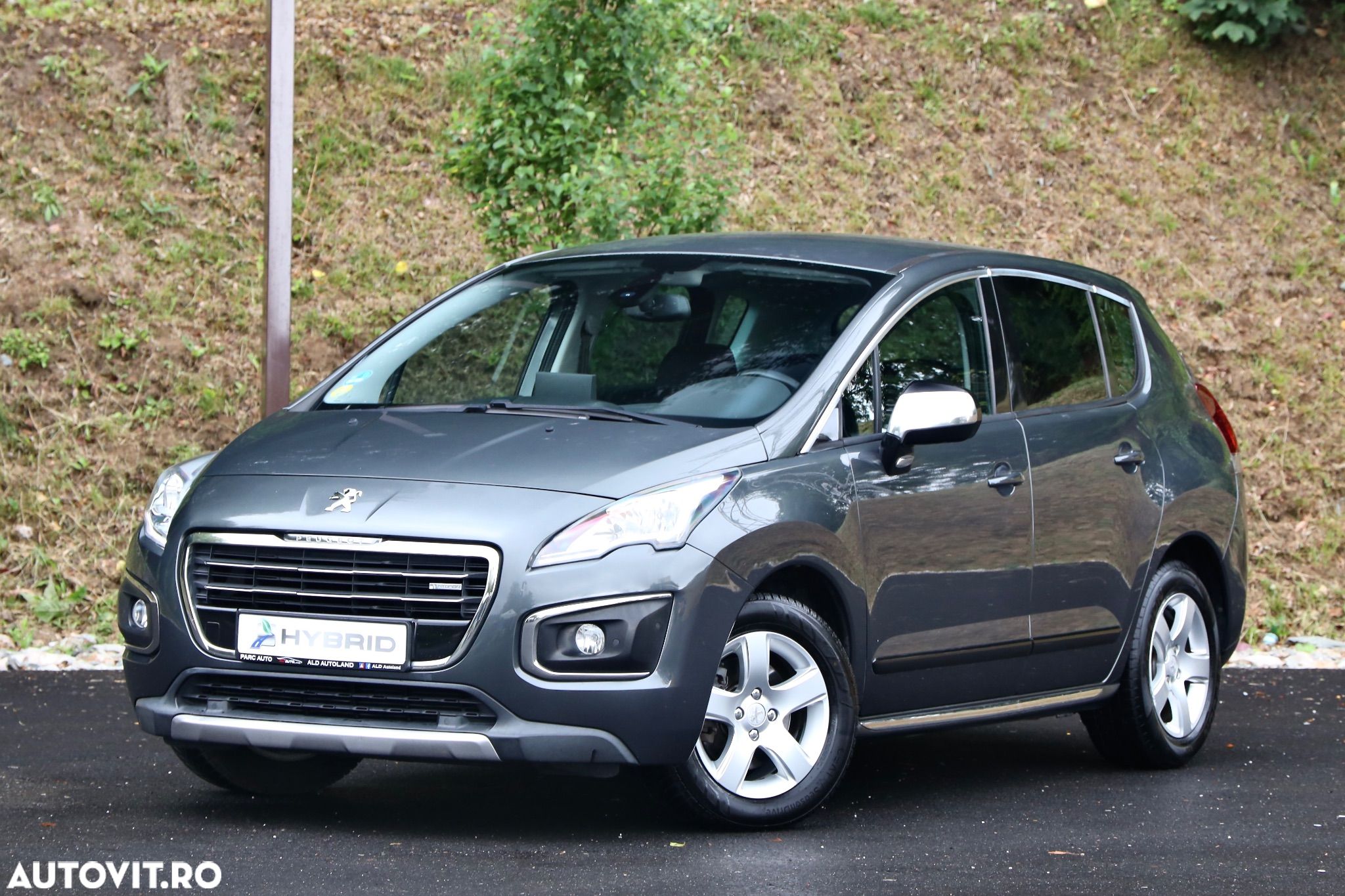 Peugeot 3008 HYbrid4 2.0 HDI FAP ETG + Electric - 1