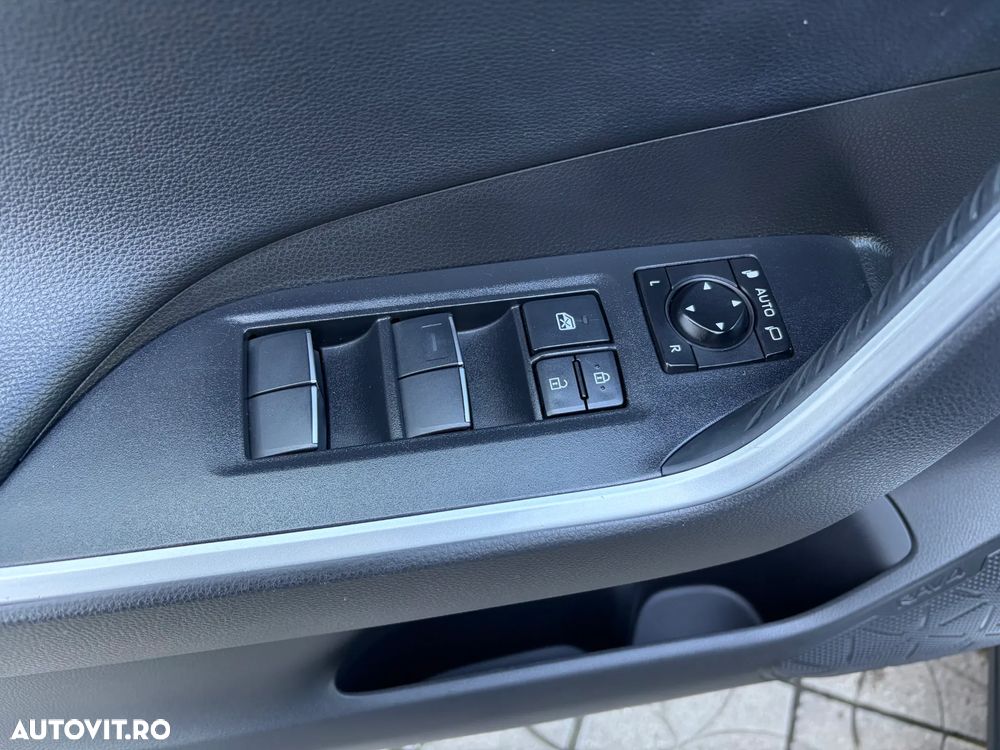 Toyota RAV4 - 12