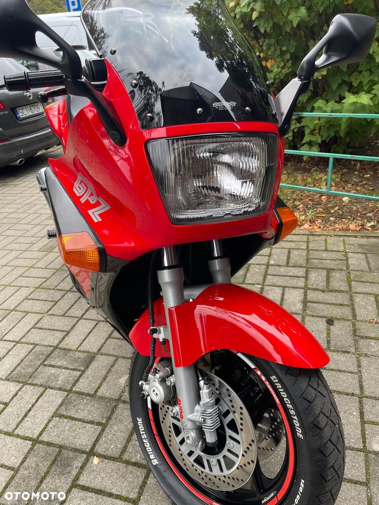 Kawasaki GPZ - 24