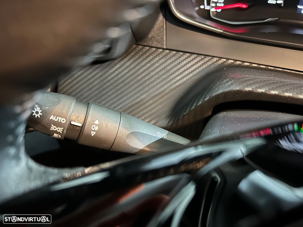 Peugeot 208 1.2 PureTech Active Pack - 32