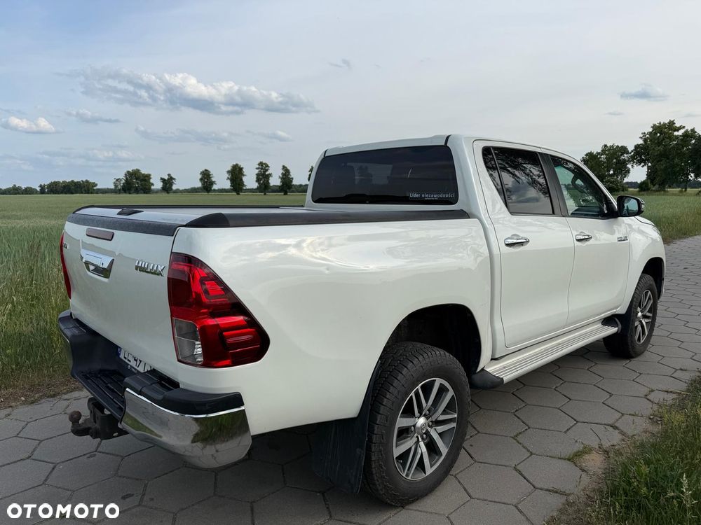 Toyota Hilux 2.4 D-4D Double Cab SR5 4x4 - 4