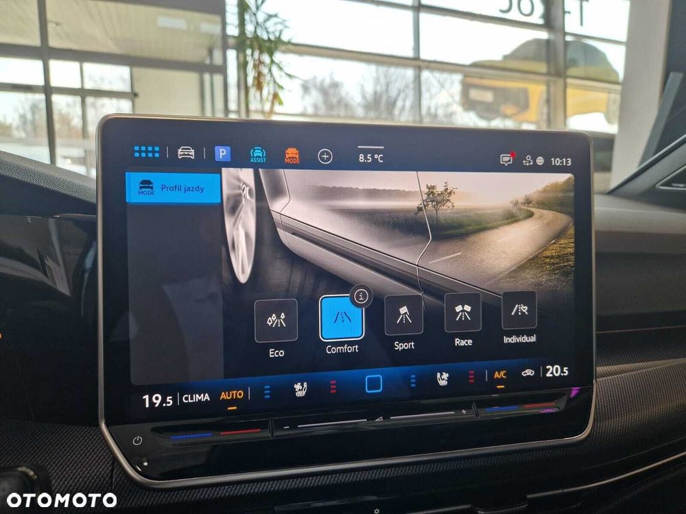 Volkswagen Golf 2.0 TSI 4Motion R DSG - 24