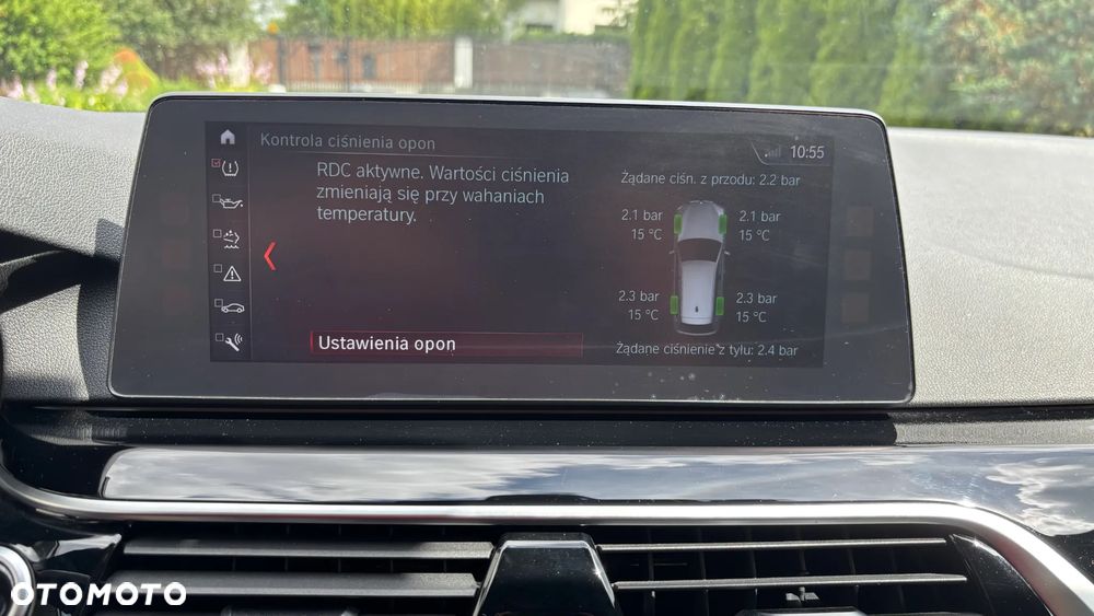BMW Seria 5 520d Sport Line - 35