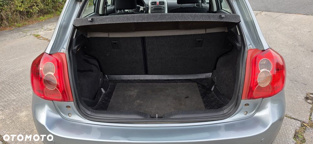Toyota Auris - 18