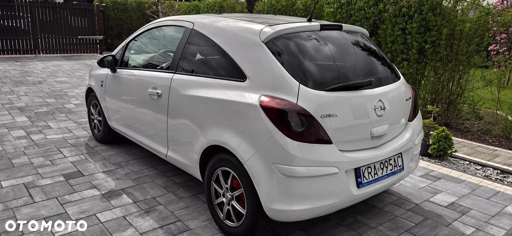 Opel Corsa 1.2 16V 111 - 18