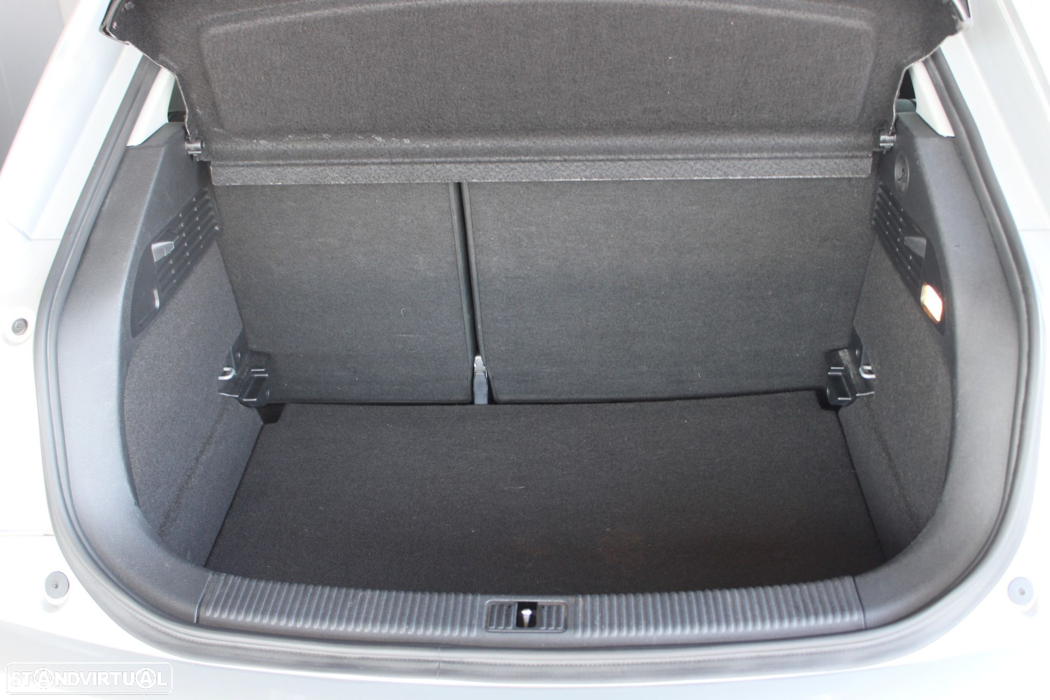Audi A1 1.6 TDI Advance - 7