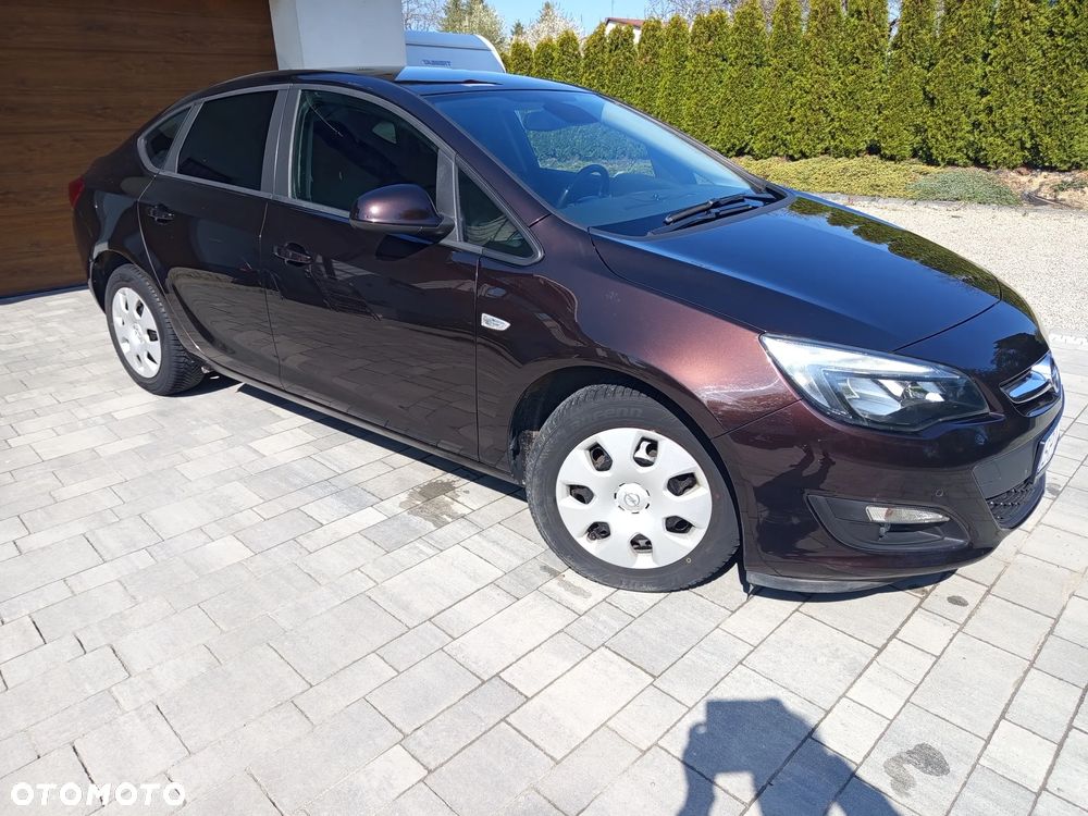 Opel Astra - 1