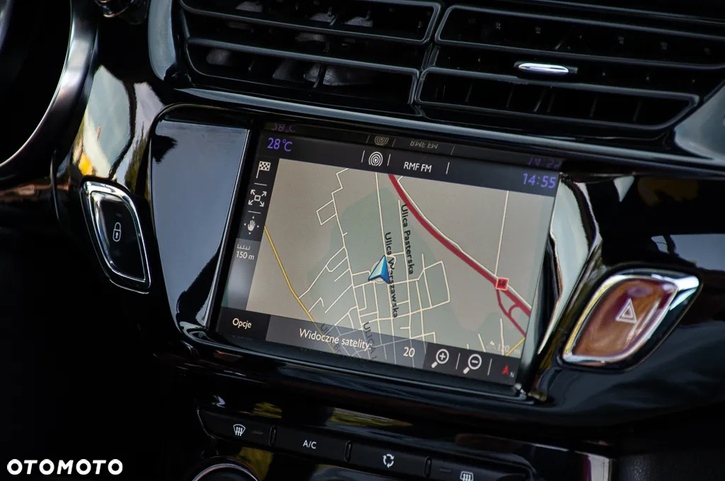 Citroën DS3 PureTech 82 CONNECTED CHIC - 19