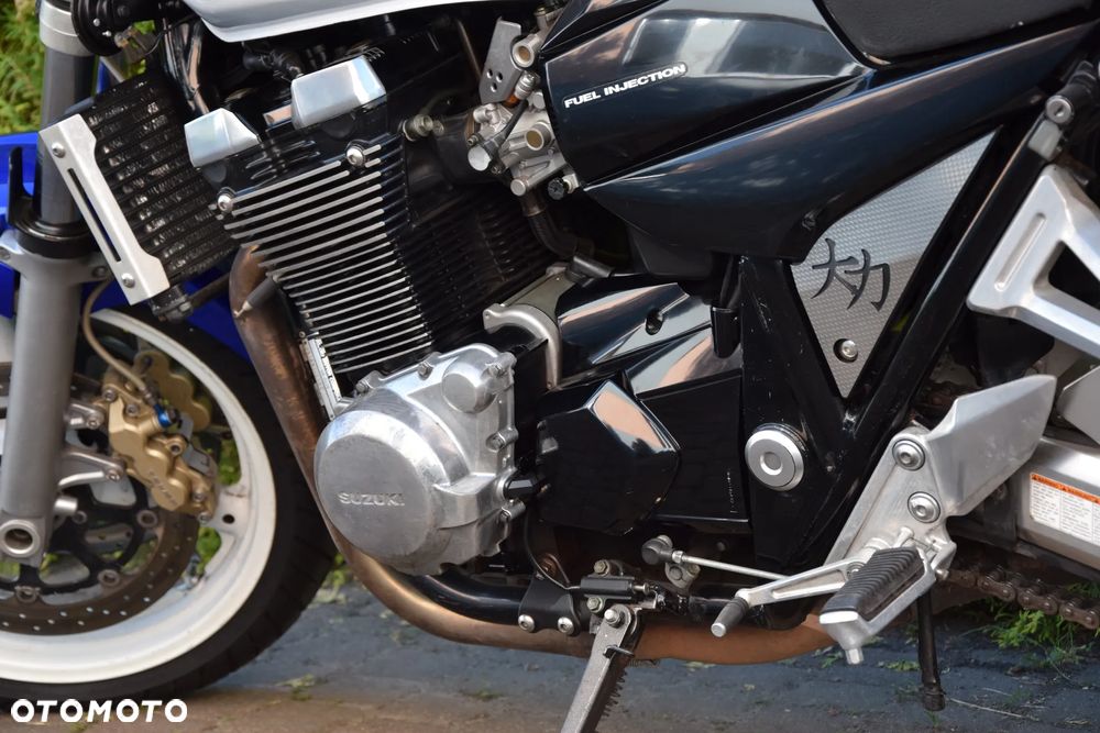 Suzuki GSX - 10