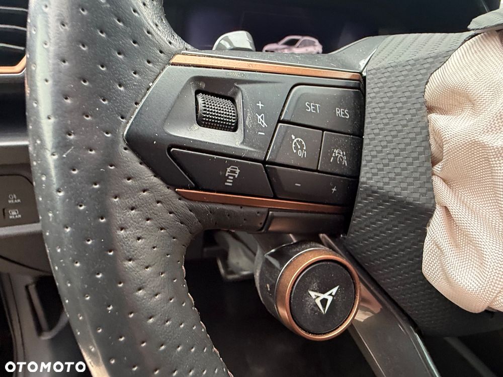 Cupra Formentor 1.4 e-Hybrid DSG Tribe Edition - 36