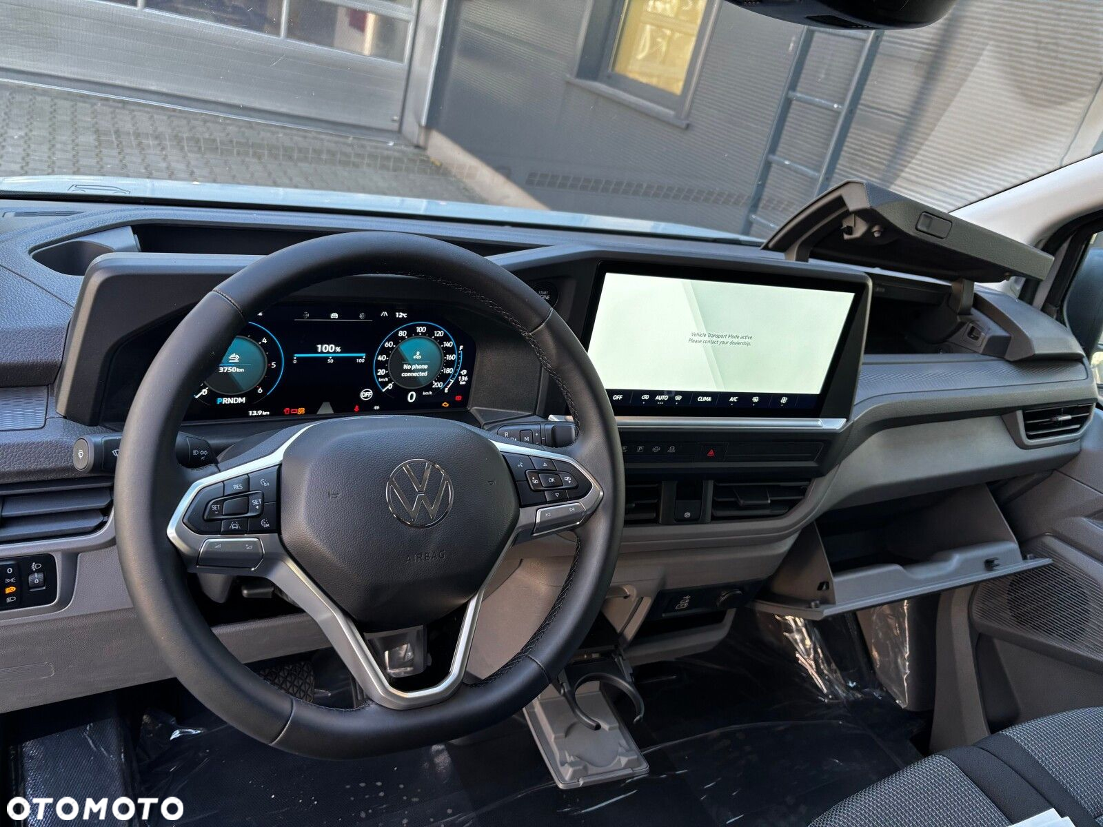 Volkswagen Transporter 2.0 TDI 150 KM 8-b automat. L1 - 32
