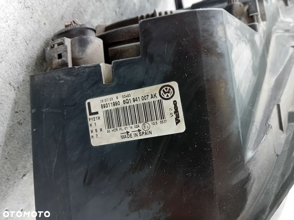 LAMPA PRZÓD LEWA VW POLO IV 6Q1941007AK 89311990 - 8