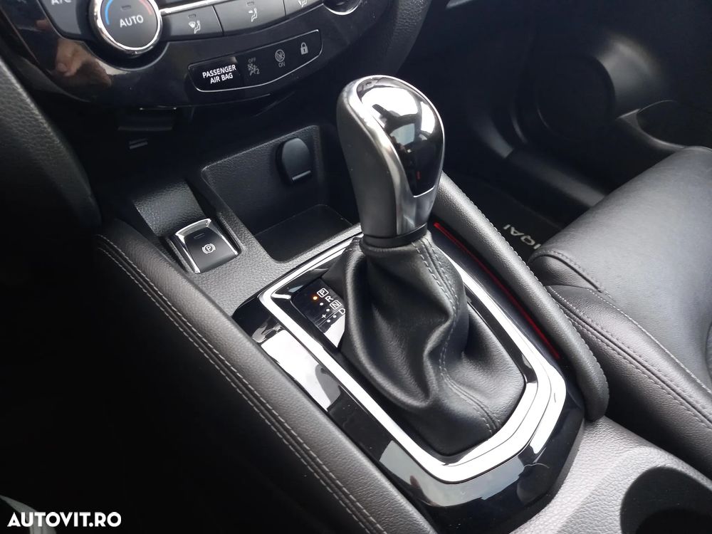 Nissan Qashqai 1.3 DIG-T DCT TEKNA+ - 17