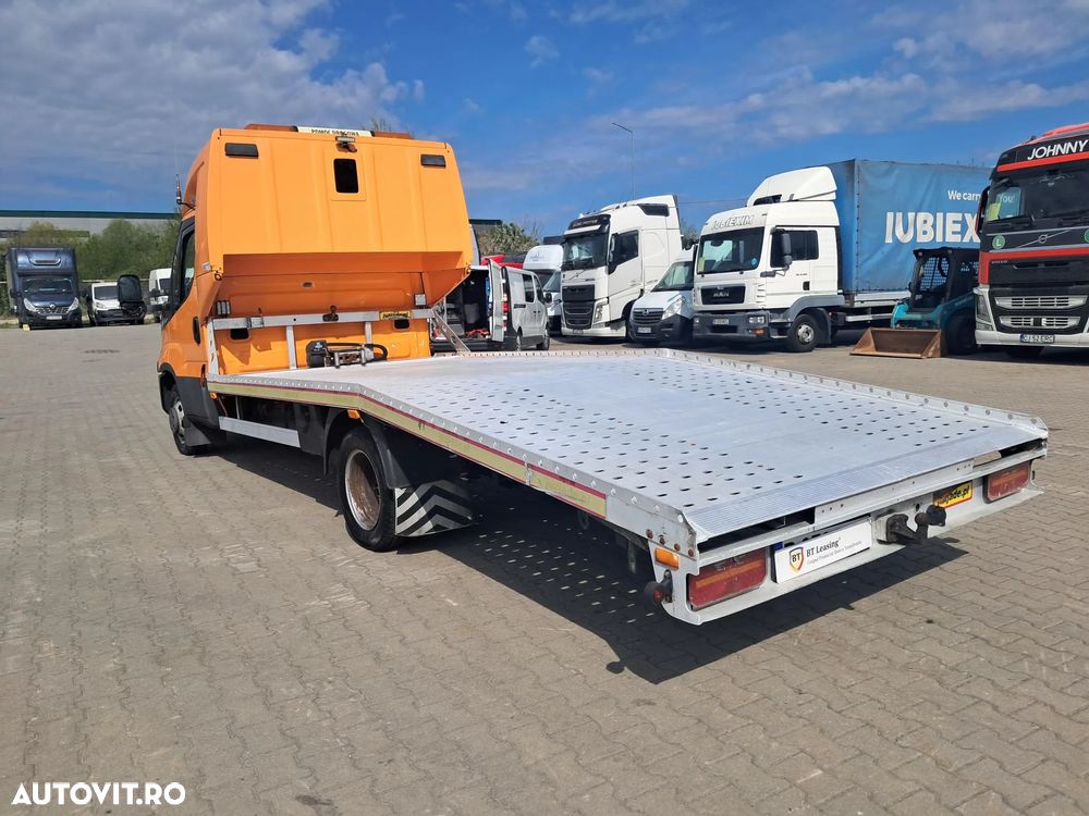 Iveco DAILY 35C18 3.0D 180CP TRANSPORT AUTO CABINA DE DORMIT - 3