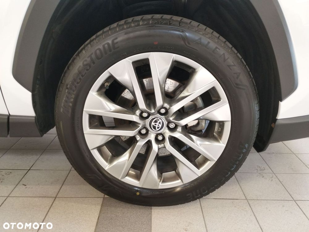 Toyota RAV4 - 10