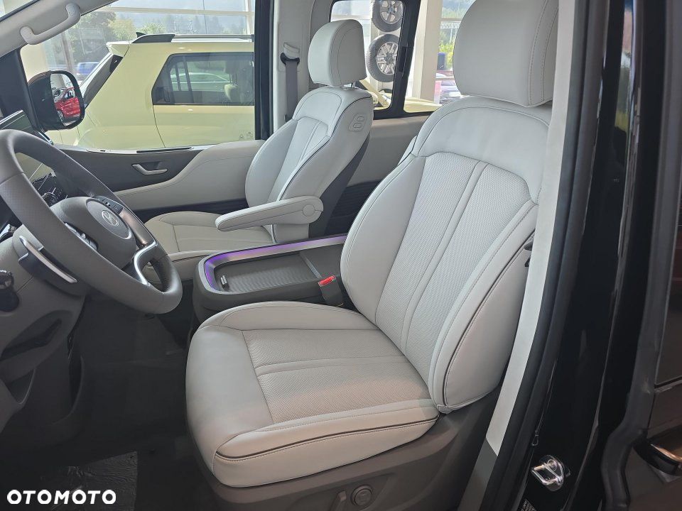Hyundai Staria - 8