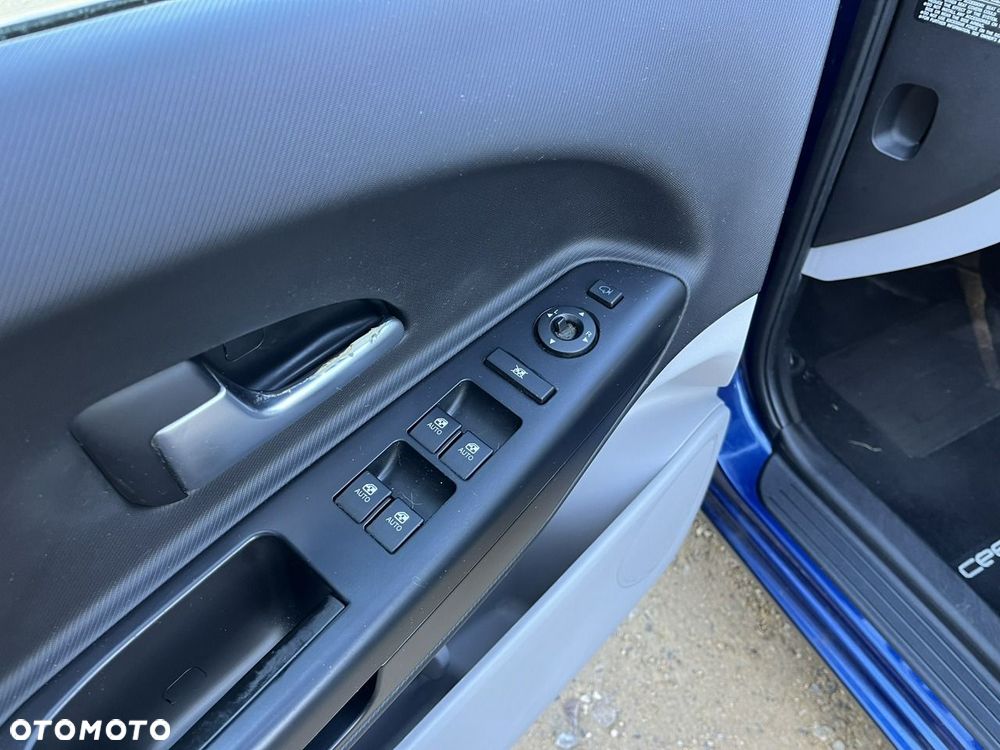 Kia Ceed - 15
