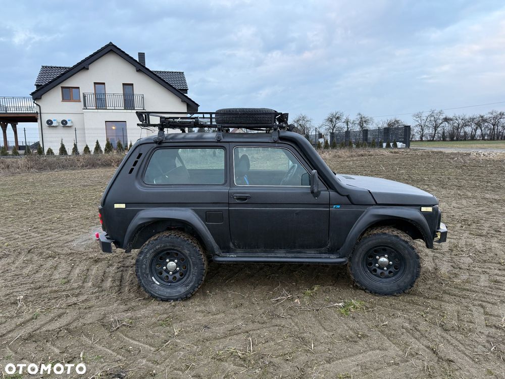 Lada Niva 1.7i - 3