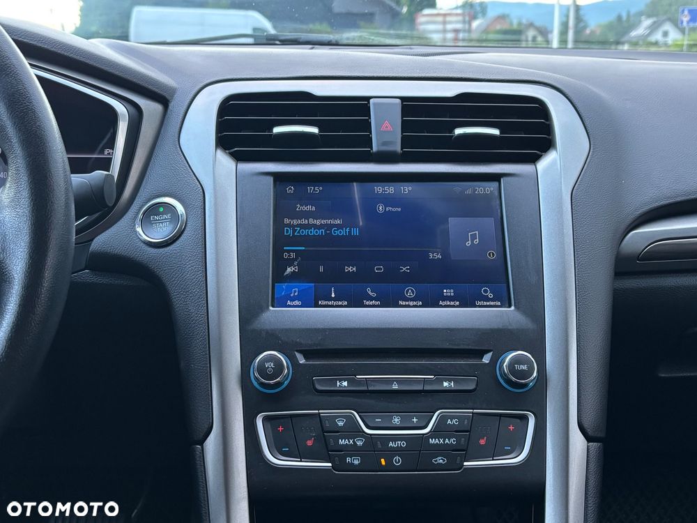 Ford Fusion 2.0 EcoBoost Titanium - 27