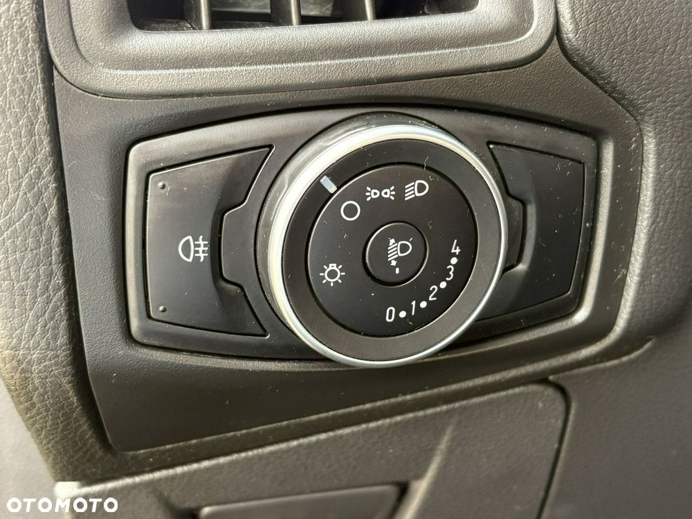 Ford Focus - 24