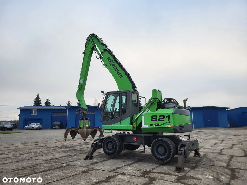 Sennebogen 821 M przeładunkowa do złomu chwytak + magnes - 6