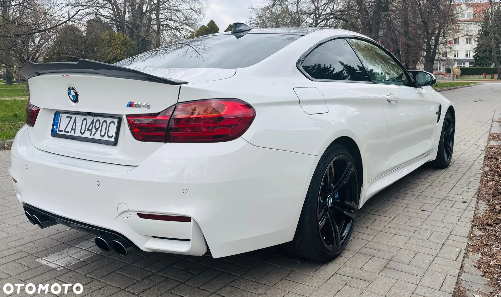 BMW M4 Coupe DKG - 10